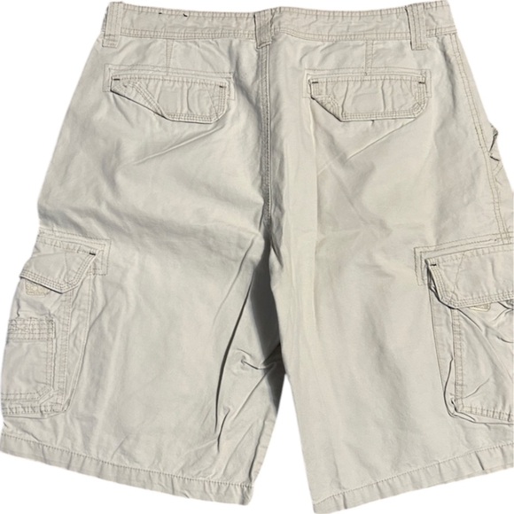 Men's Cargo Supplies khaki Shorts size 36 - Picture 2 of 3